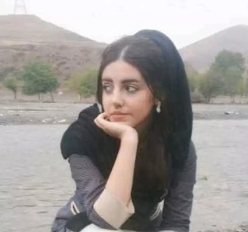 cum-arata-sahar-tabar-inainte-de-cele-50-de-operatii-estetice-7