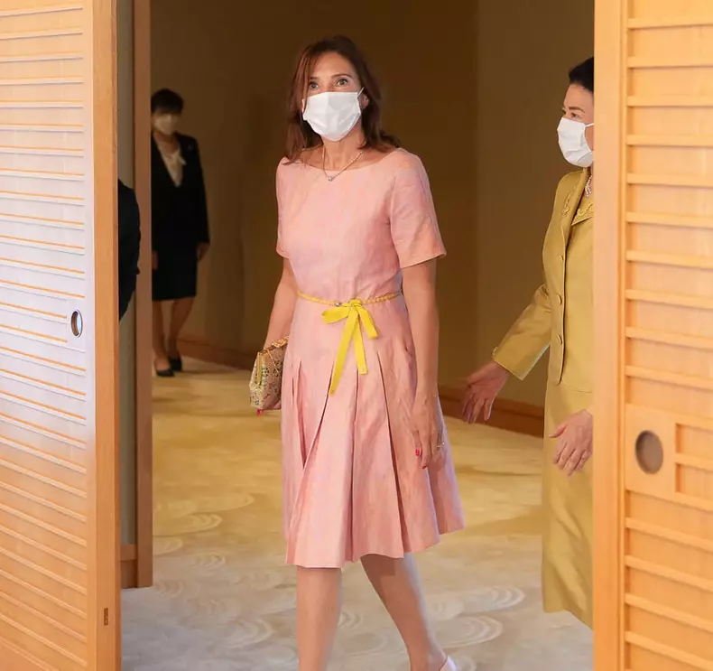 Carmen Iohannis, într-o rochie de primăvară la întâlnirea cu împăratul și împărăteasa Japoniei7