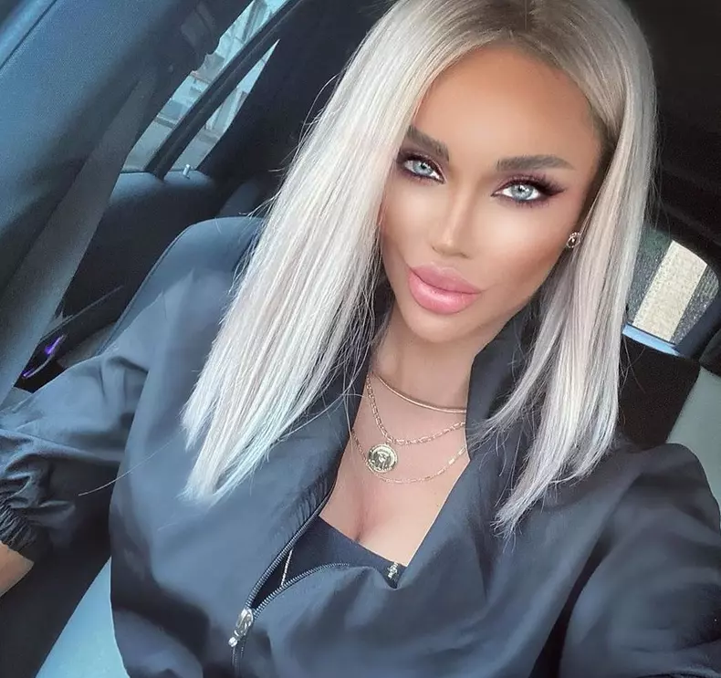 Bianca-Drăgușanu-5