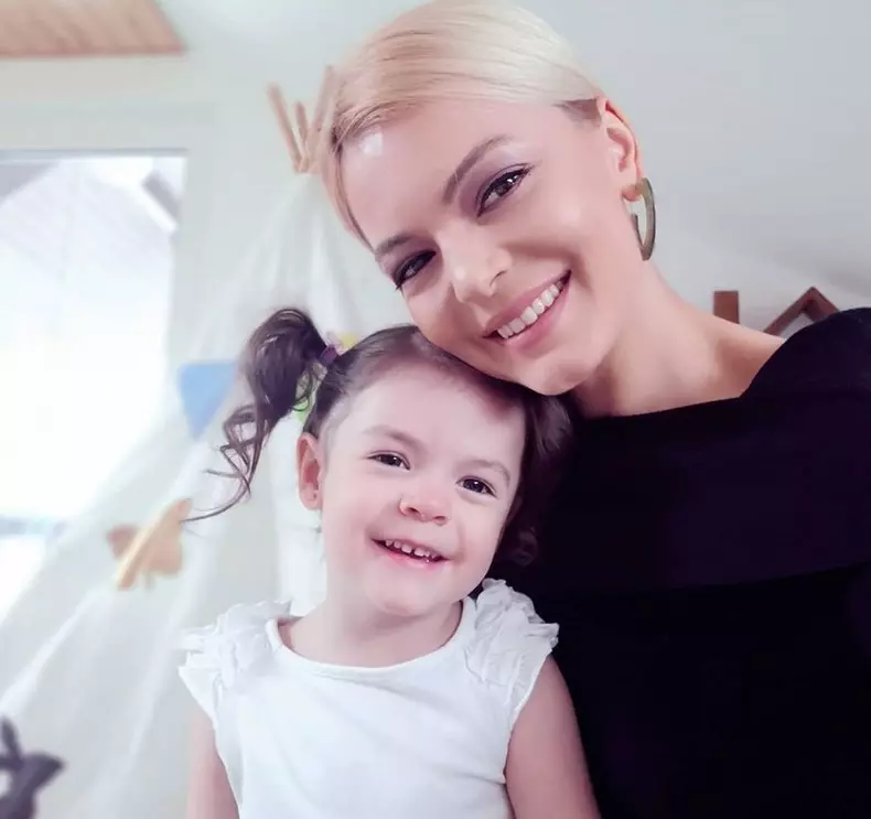 Lavinia-Petrea-1-1-1