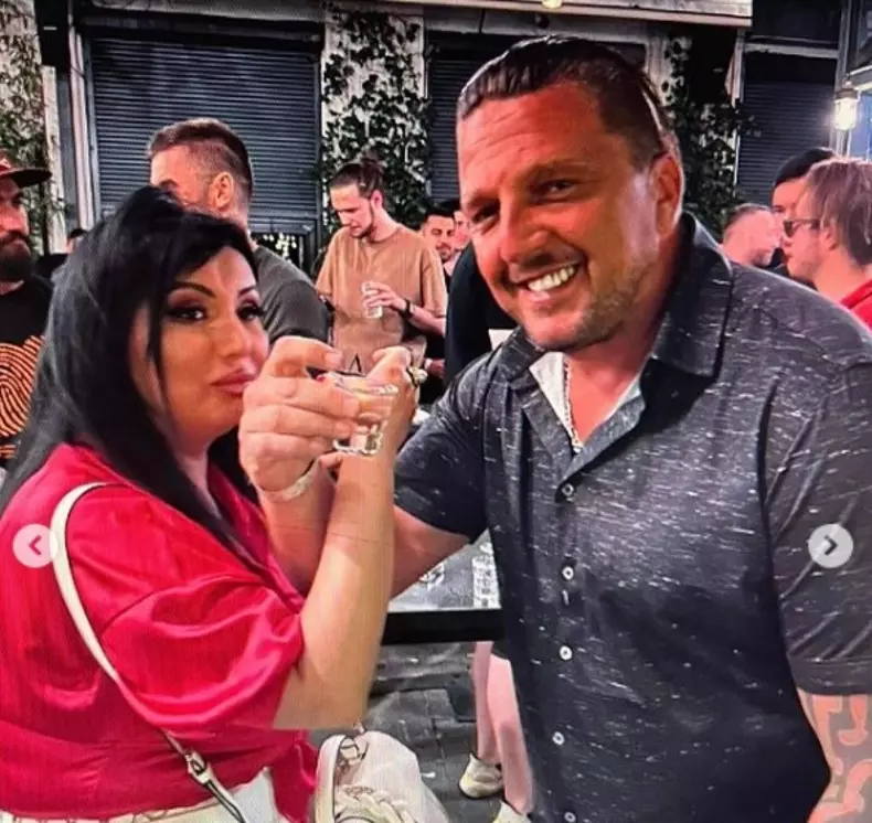 adriana-bahmuteanu-1_52608400-1