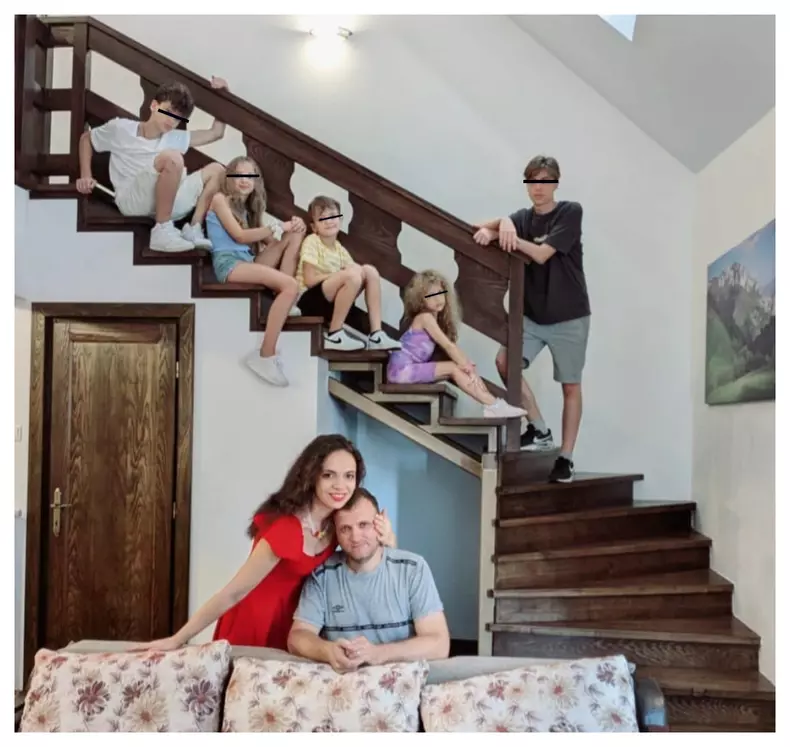 Raluca Angel cu familia ei