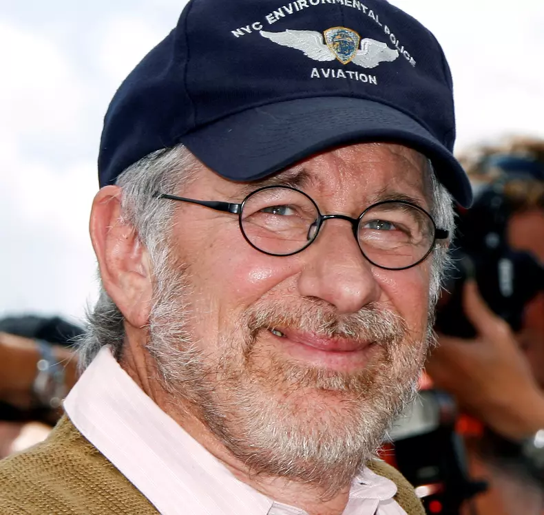 0-95830-front_spielberg-1