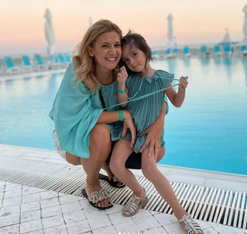 Fiica Amaliei Enache