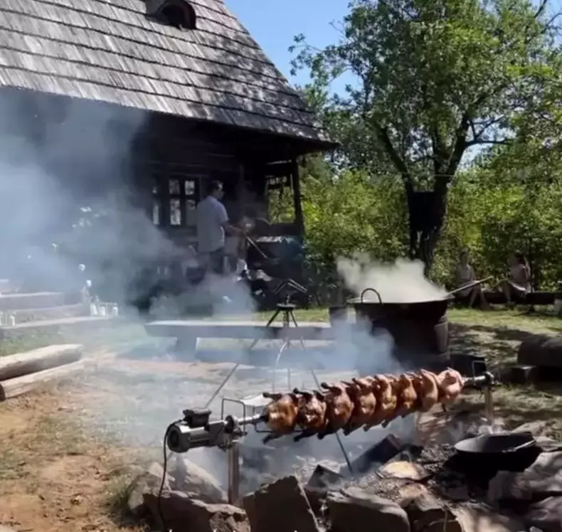 Laura-Cosoi-botez-fetita-