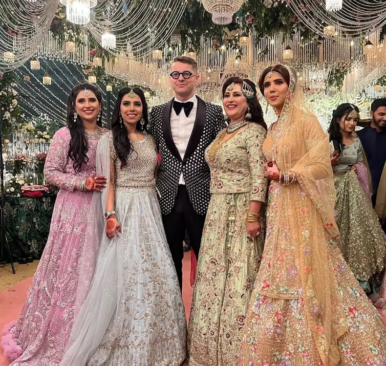 Adi Sina evenimente India