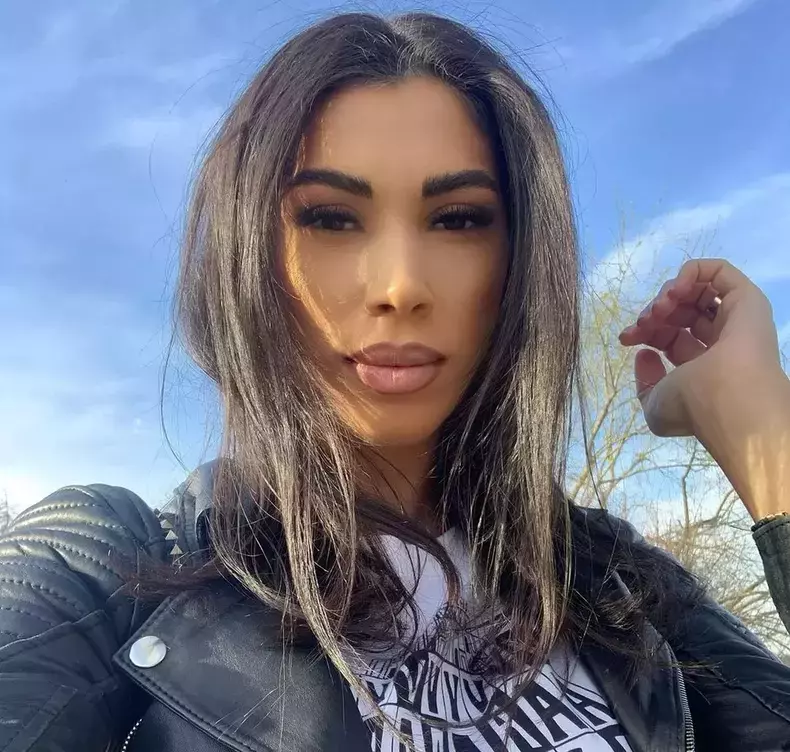 raluca-pastrama-1