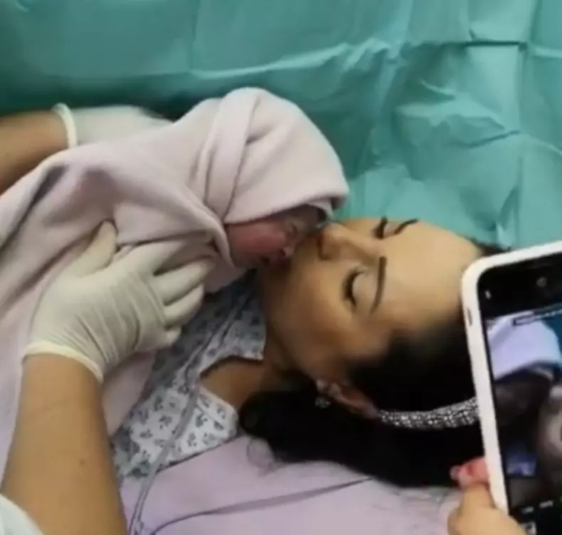 angela-rusu-a-nascut-1