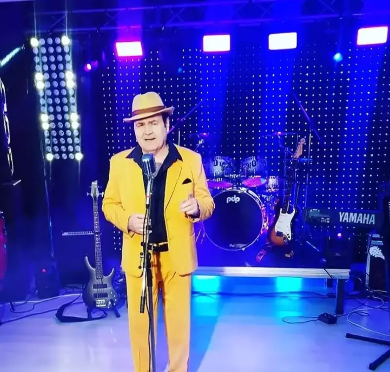 viata-lui-nelu-vlad-azur-5