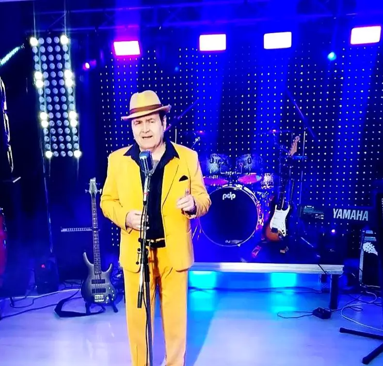 viata-lui-nelu-vlad-azur-5