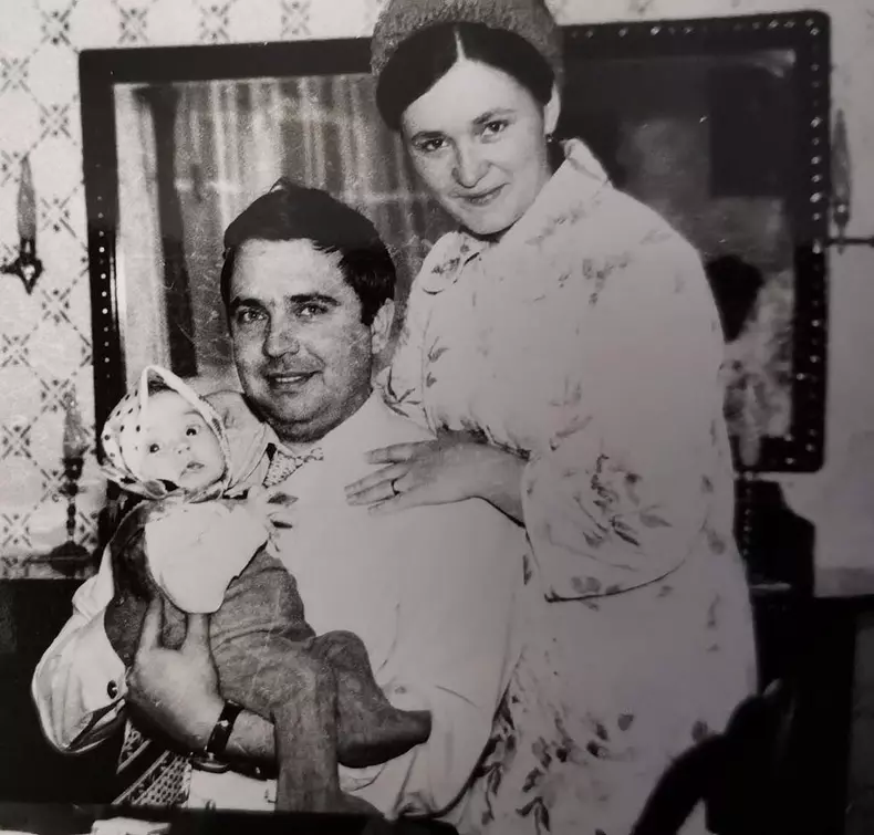 andreea-marin-imagini-din-copilaria-ei-3