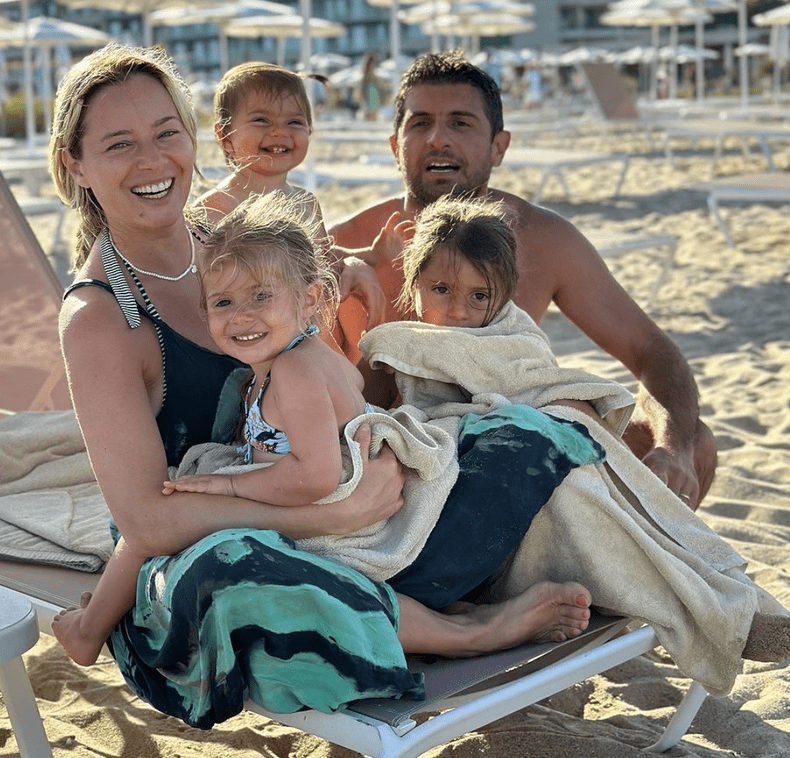 laura cosoi familie