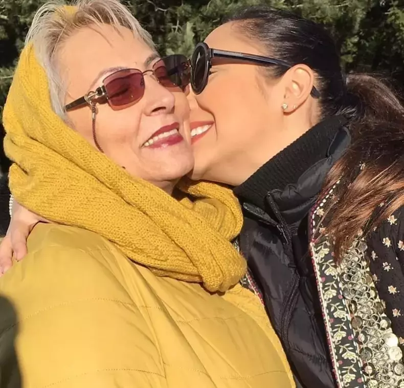 andra-cu-mama-ei