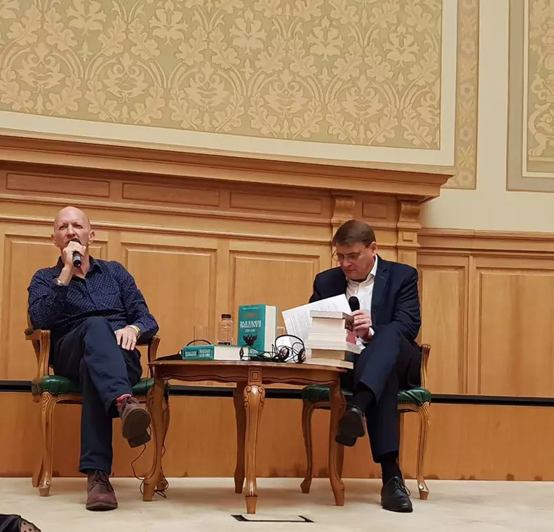 47166653_2213267972254734_5346826862922301440_n