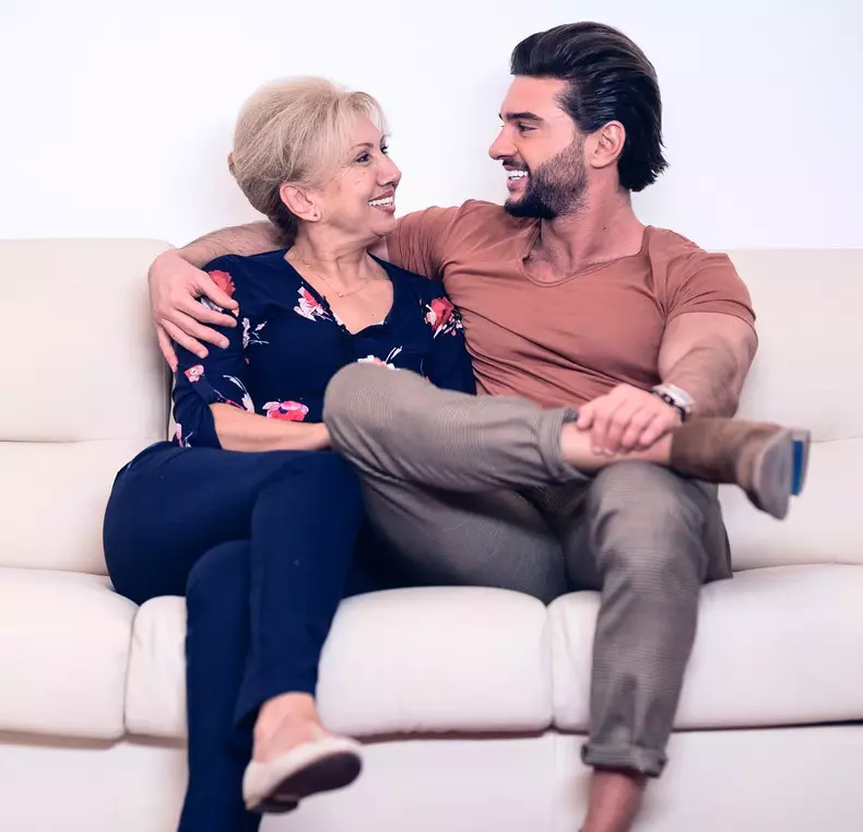 Dorian Popa și mama lui, Luminița Popa