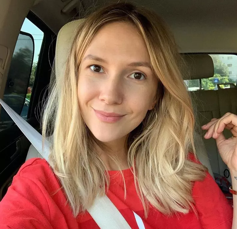 Adela-Popescu-fara-machiaj-1-1