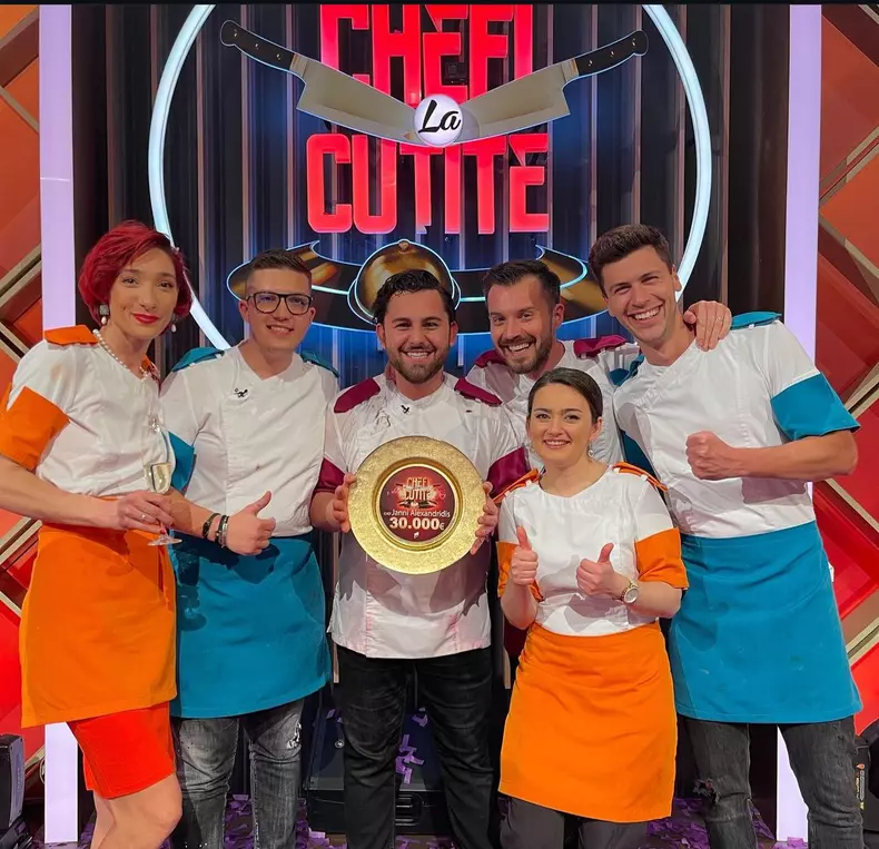 Chef Janni Alexandridis castigator Chefi la cutite