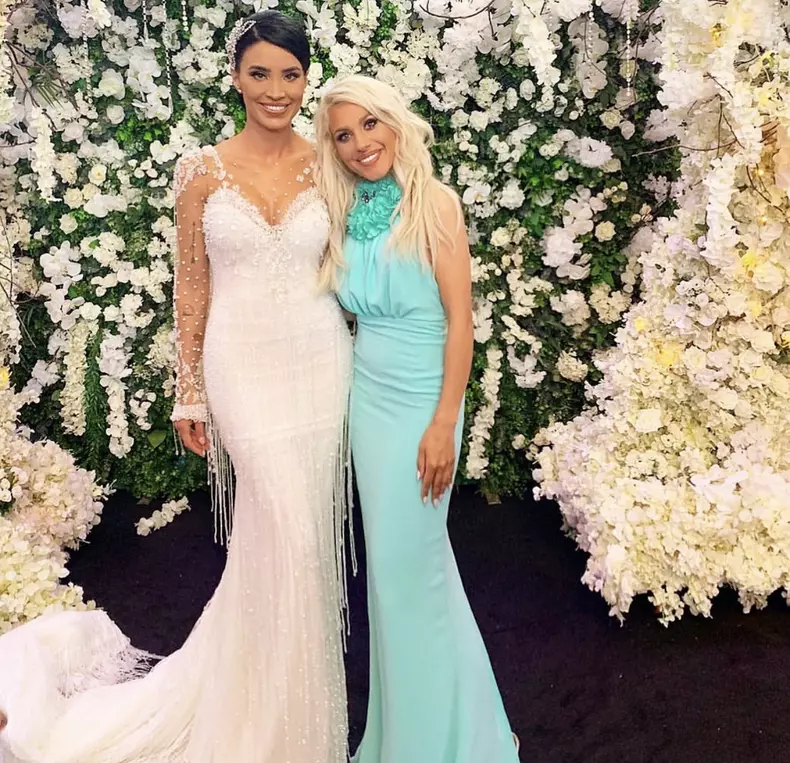 Adelina Pestrițu și Amna