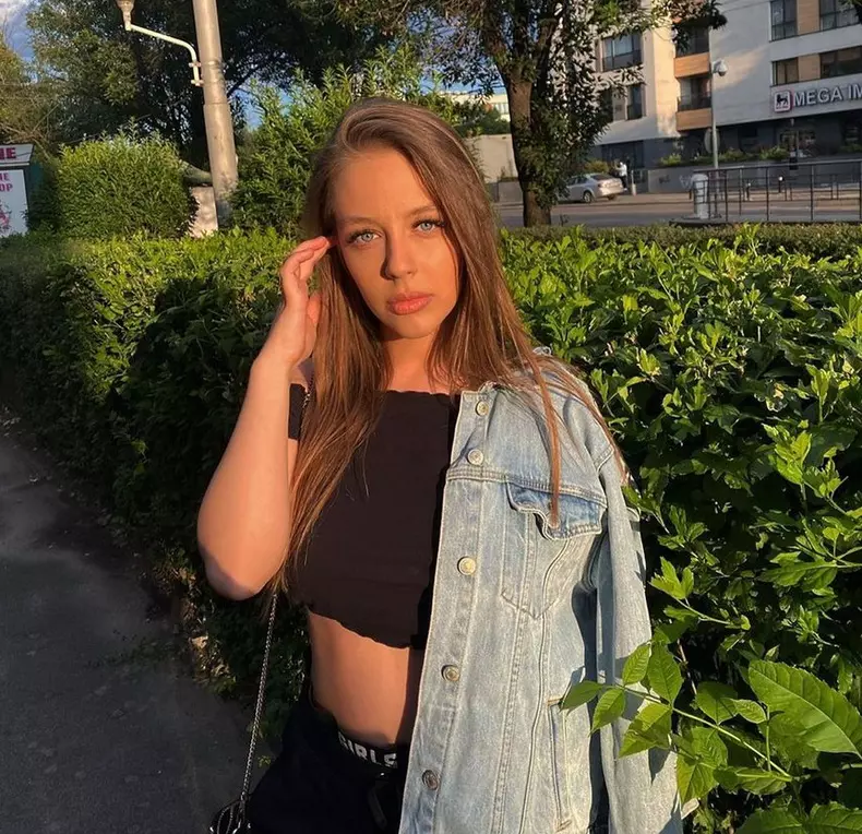 Jennifer-Dumitrascu-6