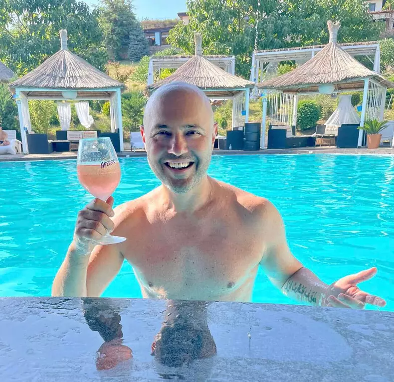 295112177_5642251165809799_2003887374860341393_n