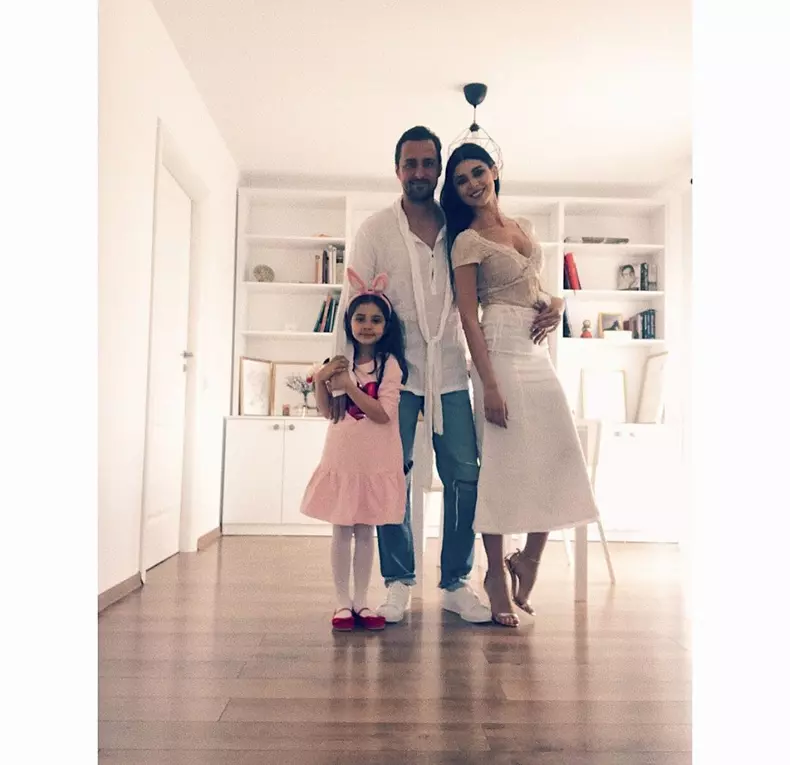 Denis, Cristina și Delia Ștefan