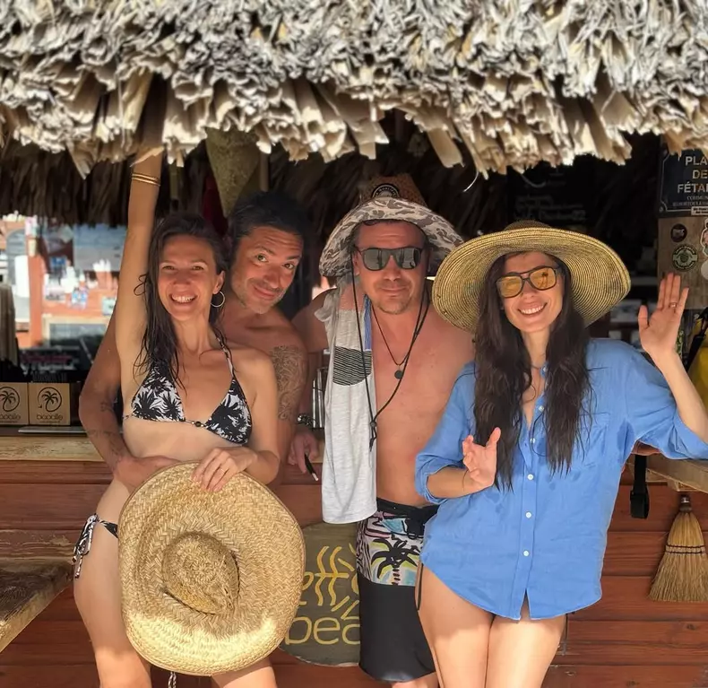 Adela Popescu și Radu Vâlcan în vacanță (9)