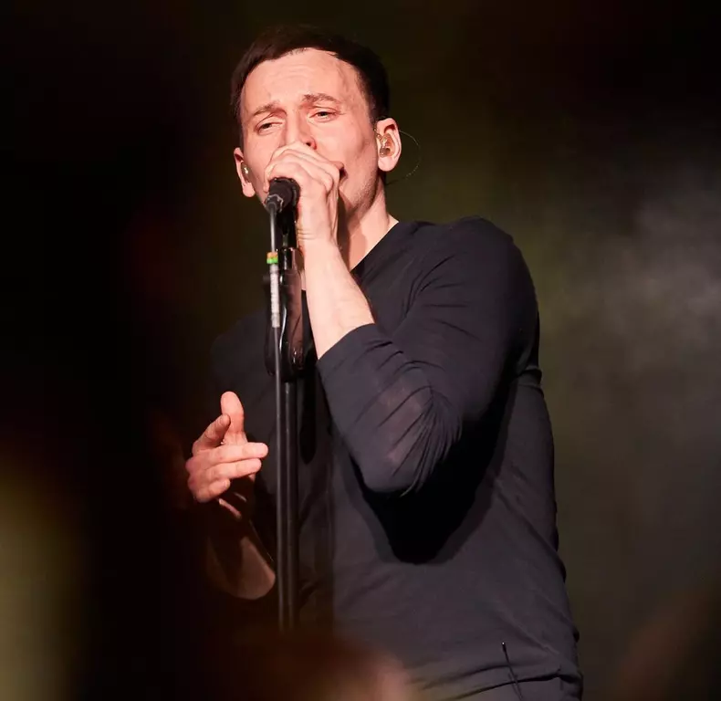 Cine-este-Denis-Roabes-noul-antrenor-de-la-Vocea-Romaniei-3