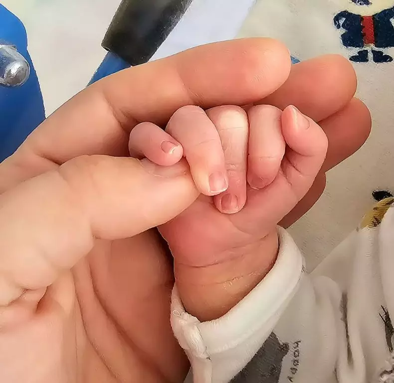 Ce bucurie! A devenit din nou mămică. „Bine ai venit în familia noastră”. Prima imagine cu bebelușul