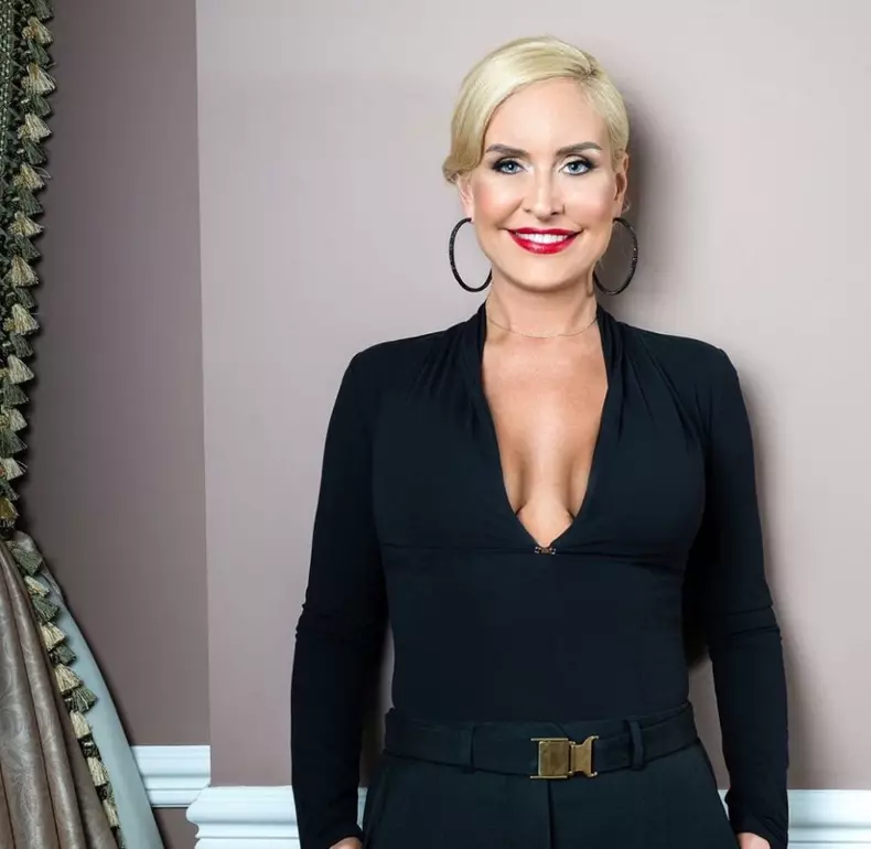 vica-blochina-12-990x965