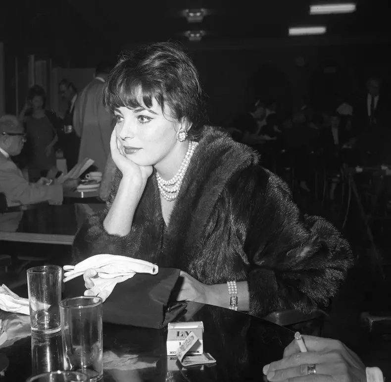 Joan Collins arată mai bine ca oricând la 89 de ani