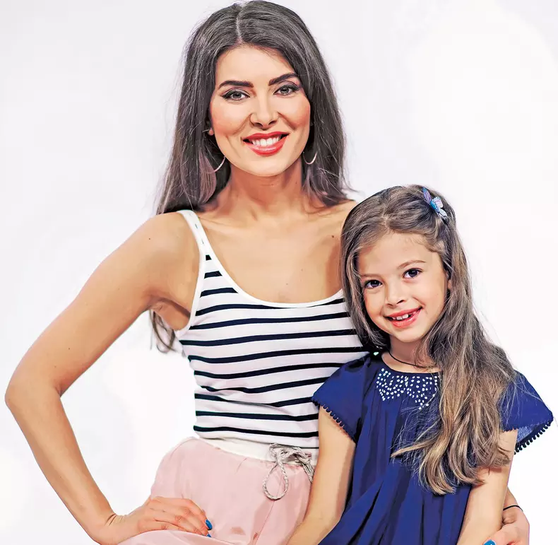 Laura Teodoru şi fiica ei, Sophie