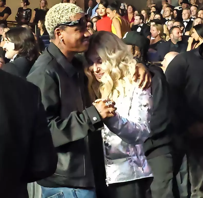 EXCLUSIVE: Cher And Boyfriend Alexander "A.e." Edwards Show Pda And Dance To Justin Timberlake At His Invite Only Show At Grand Opening Of Fountainbleau With Kim Kardashian, Kendall Jenner, And Ivanka Trump Seated Behind Her In Las Vegas