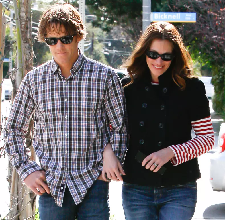 Julia Roberts and Danny Moder Running Errands in Santa Monica.