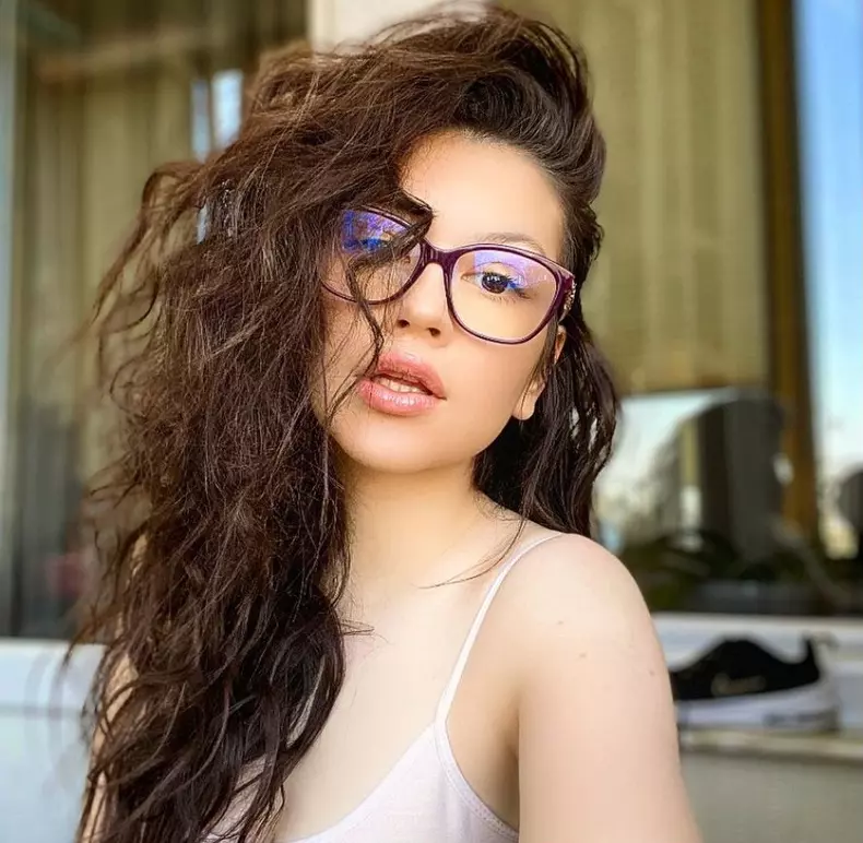 Cleopatra-Stratan-10