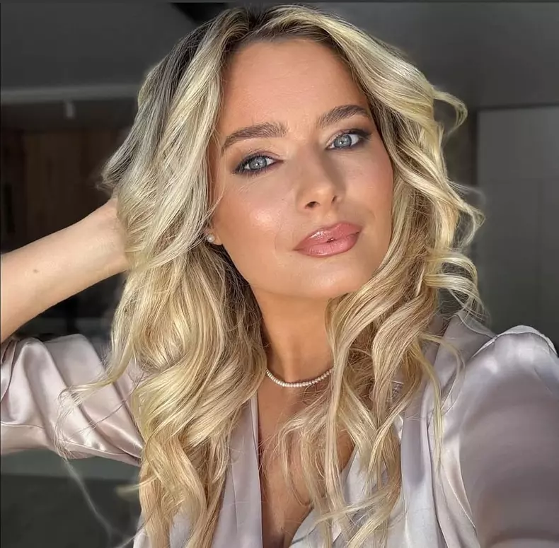 laura-cosoi1