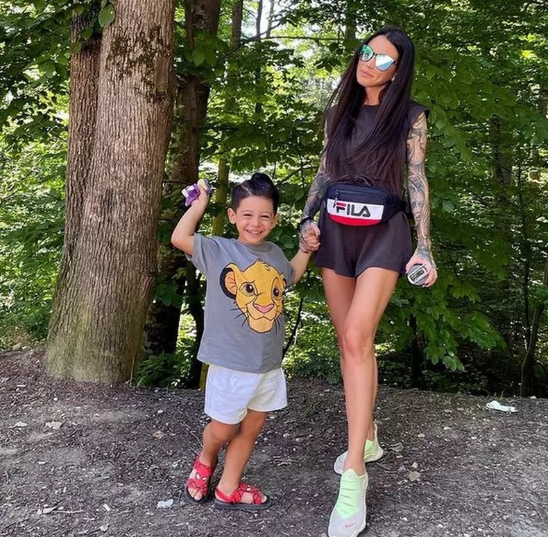 Roxana-Vancea-sarcina1