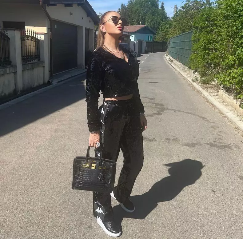 6227edcd-ba82-40a7-baf4-64d3dfe2e337