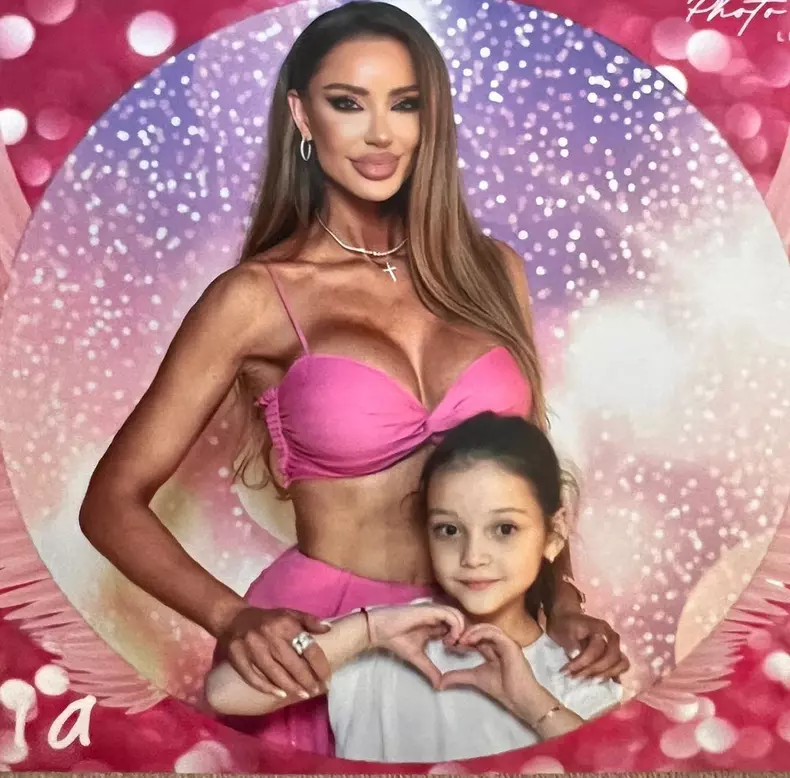 Bianca Drăgușanu fiica Sofia Natalia petrecere 7 ani