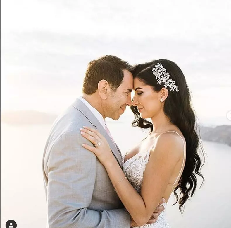 Brittany-Patakos-a-devenit-mama8