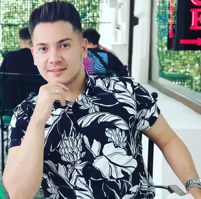 florin-raduta-castigatorul-„x-factor-2015-a-invins-cancerul-1