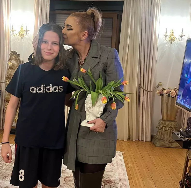 cum-arata-anamaria-prodan-dupa-ce-a-slabit-foarte-mult.-cate-kilograme-are-acum-3