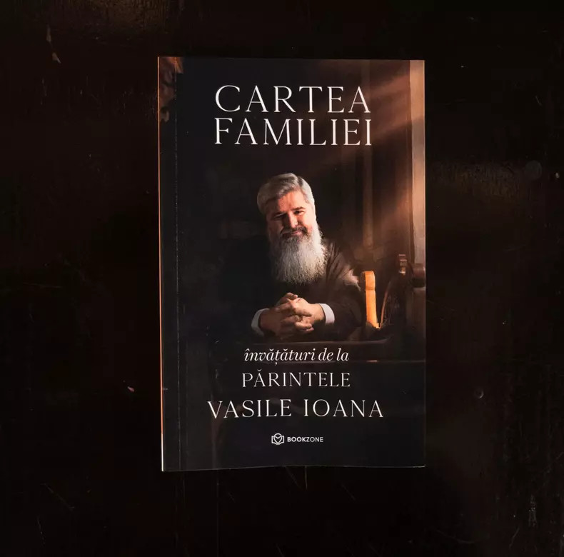 Cartea familiei