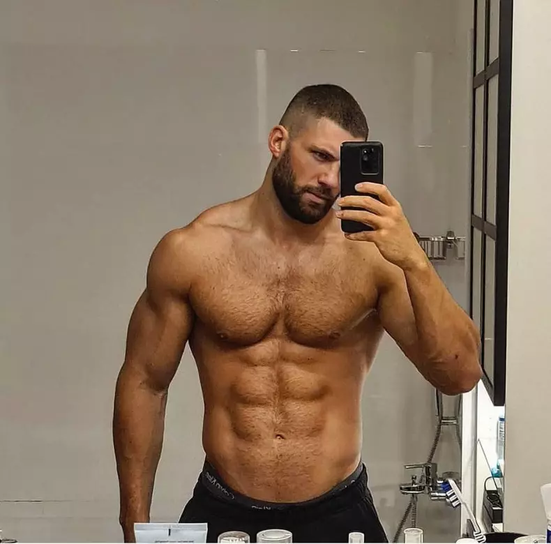 Cine-e-Florian-Munteanu-2