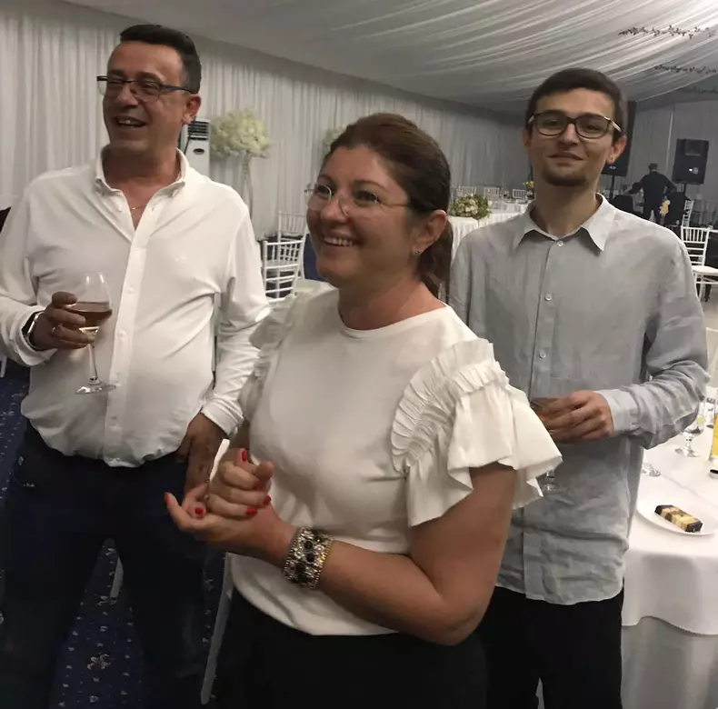 282375074_10209669216843888_985318405588690883_n