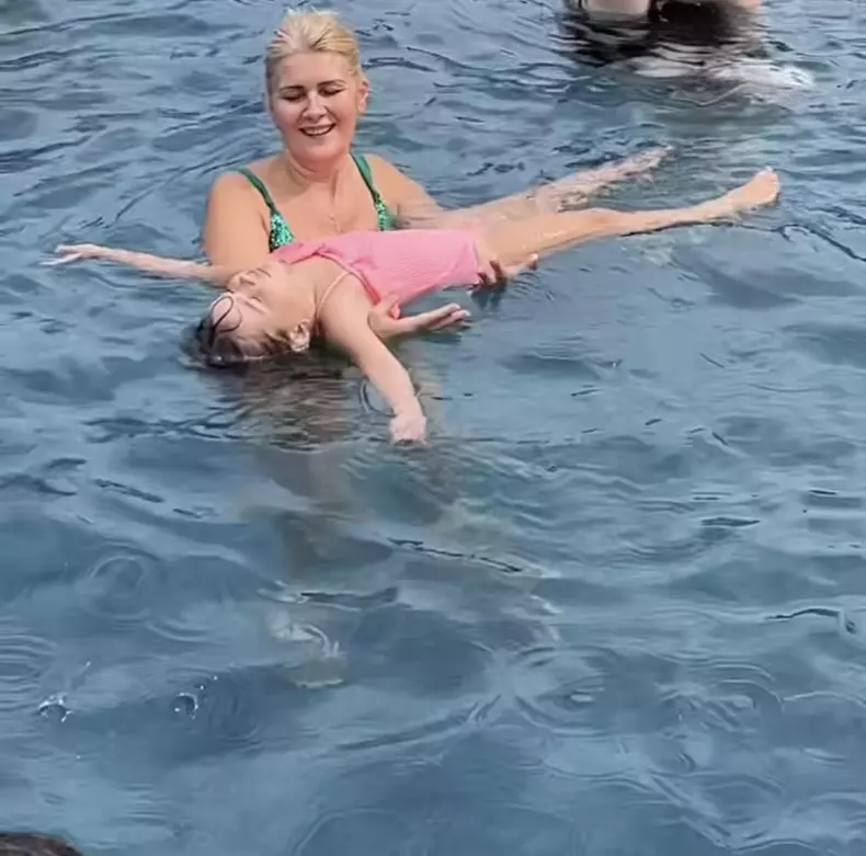 Fiica Alessandrei Stoicescu a împlinit deja patru ani