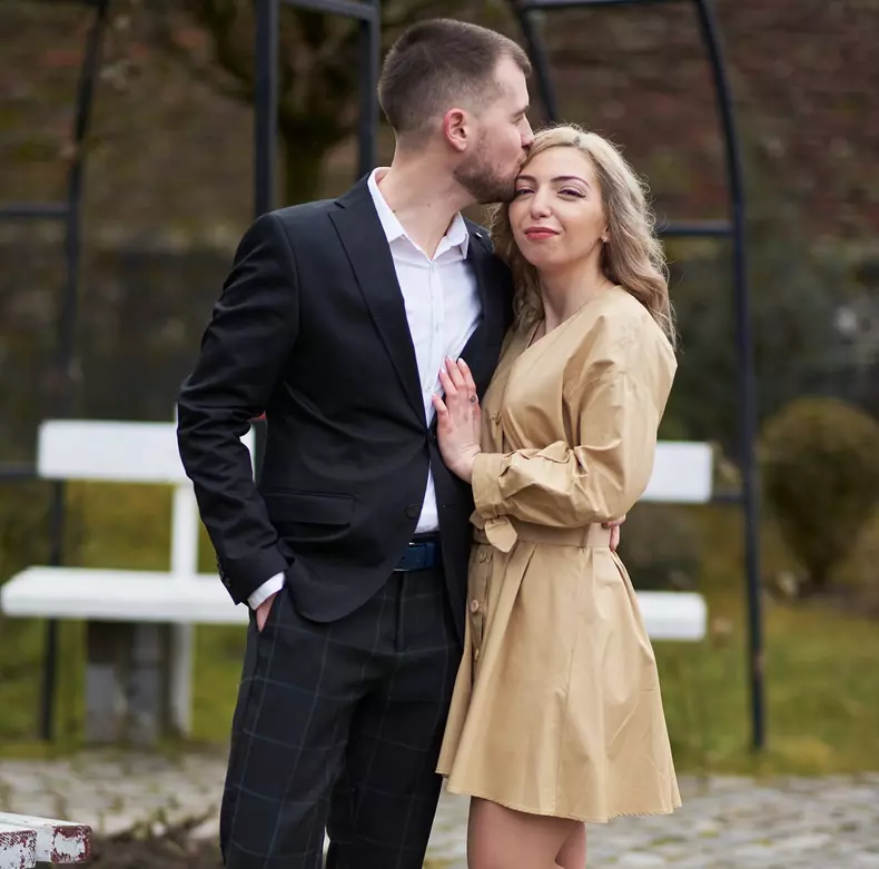 cine-este-catalin-boroica-7