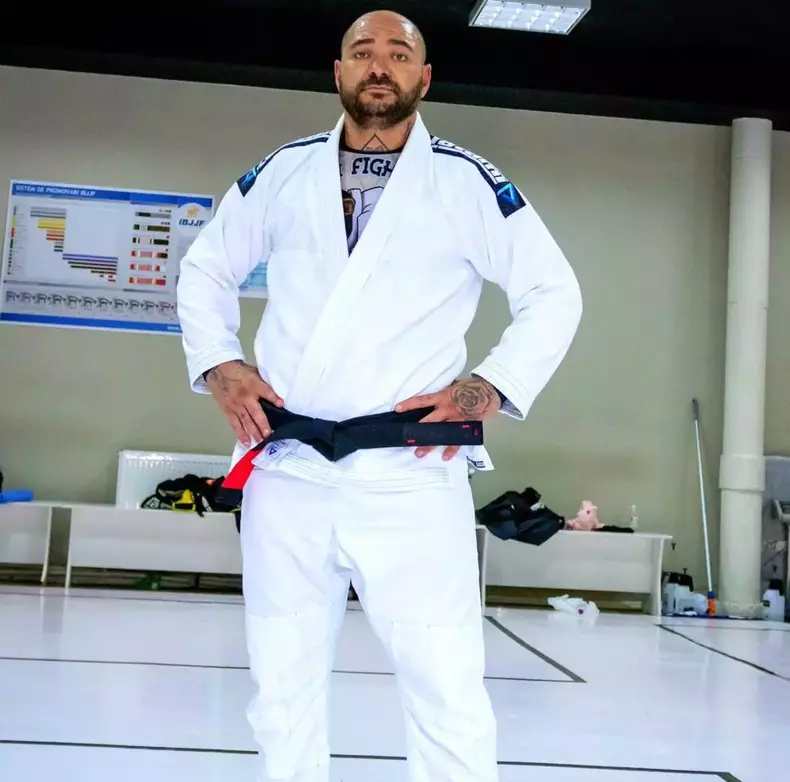 Giani-Kirita-si-Cristi-Mitrea-cearta-aprinsa-la-Sunt-celebru-scoate-ma-de-aici-9