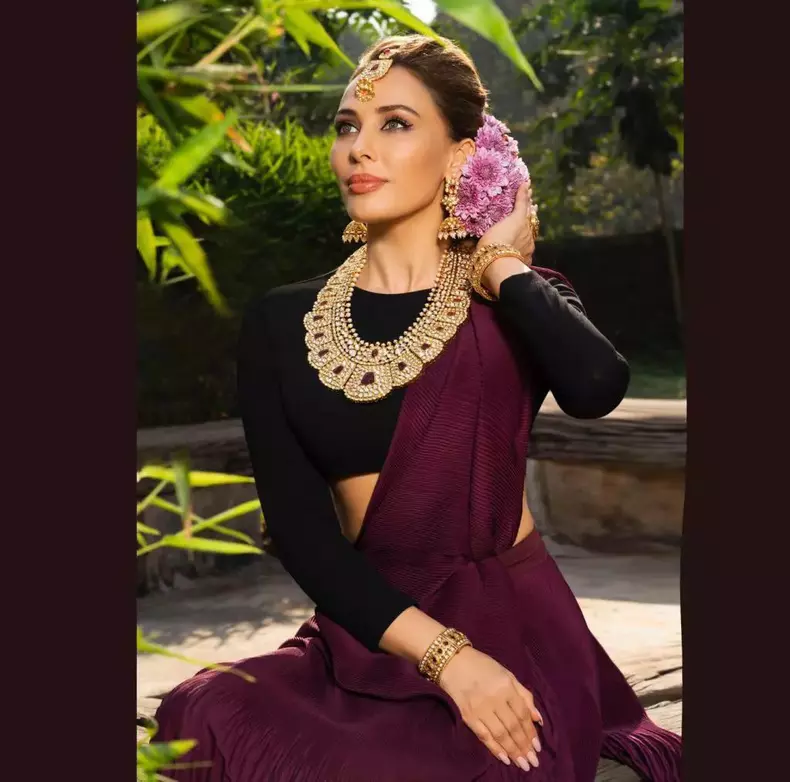 Iulia-Vantur-12