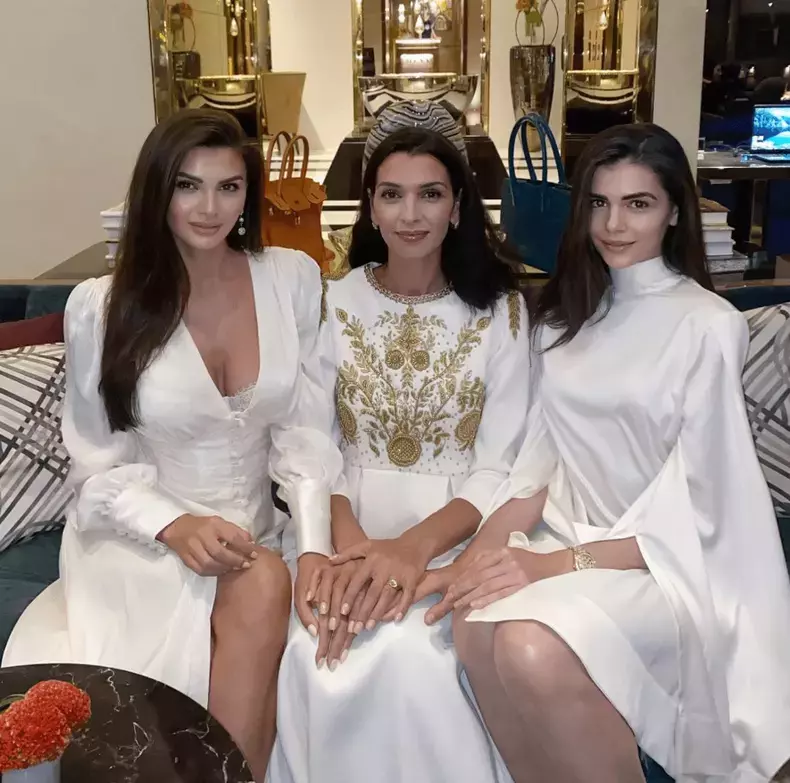 monica-gabor-si-ramona-2