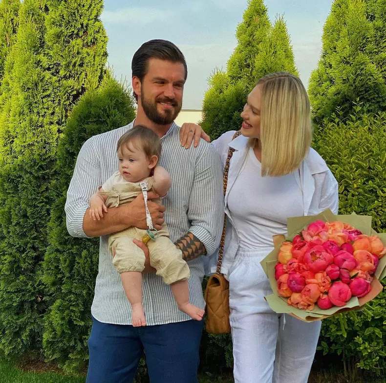Gina Chirilă, Bogdan Vlădău și fiica lor, Katia